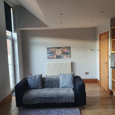 Spacious 2 Bed Appartment Next To Bae With Spa Bath Барроу-ин-Фернесс Экстерьер фото